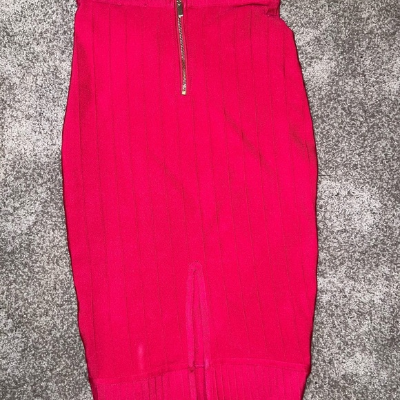 By The Way - Pink Two Piece Skirt And Crop Top
Size XS Set
NWOT - Picture 7 of 12